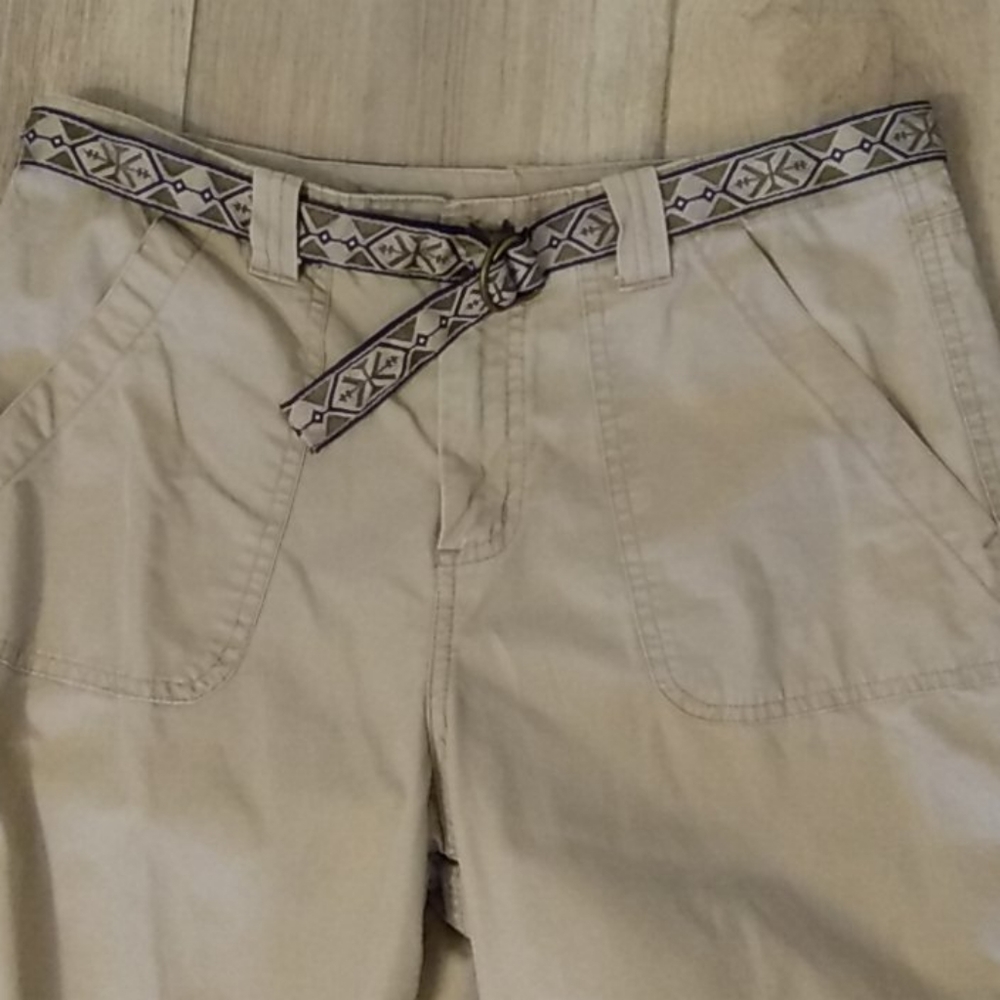 Khaki Belted Capris - Picture 2 of 5
